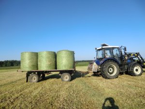 Farmtrac 675 DT + Przyczepa