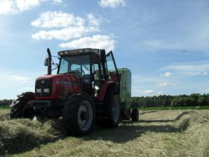Massey Ferguson 6260 & John Deere 590