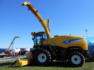 New holland Fr 9050