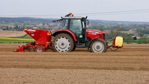 Massey Ferguson 5435