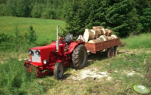 Wladimirec T-25 z przyczepką sam.