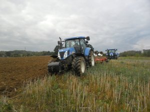 New Holland t7030