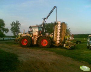 Claas Xerion 3300 Trac VC