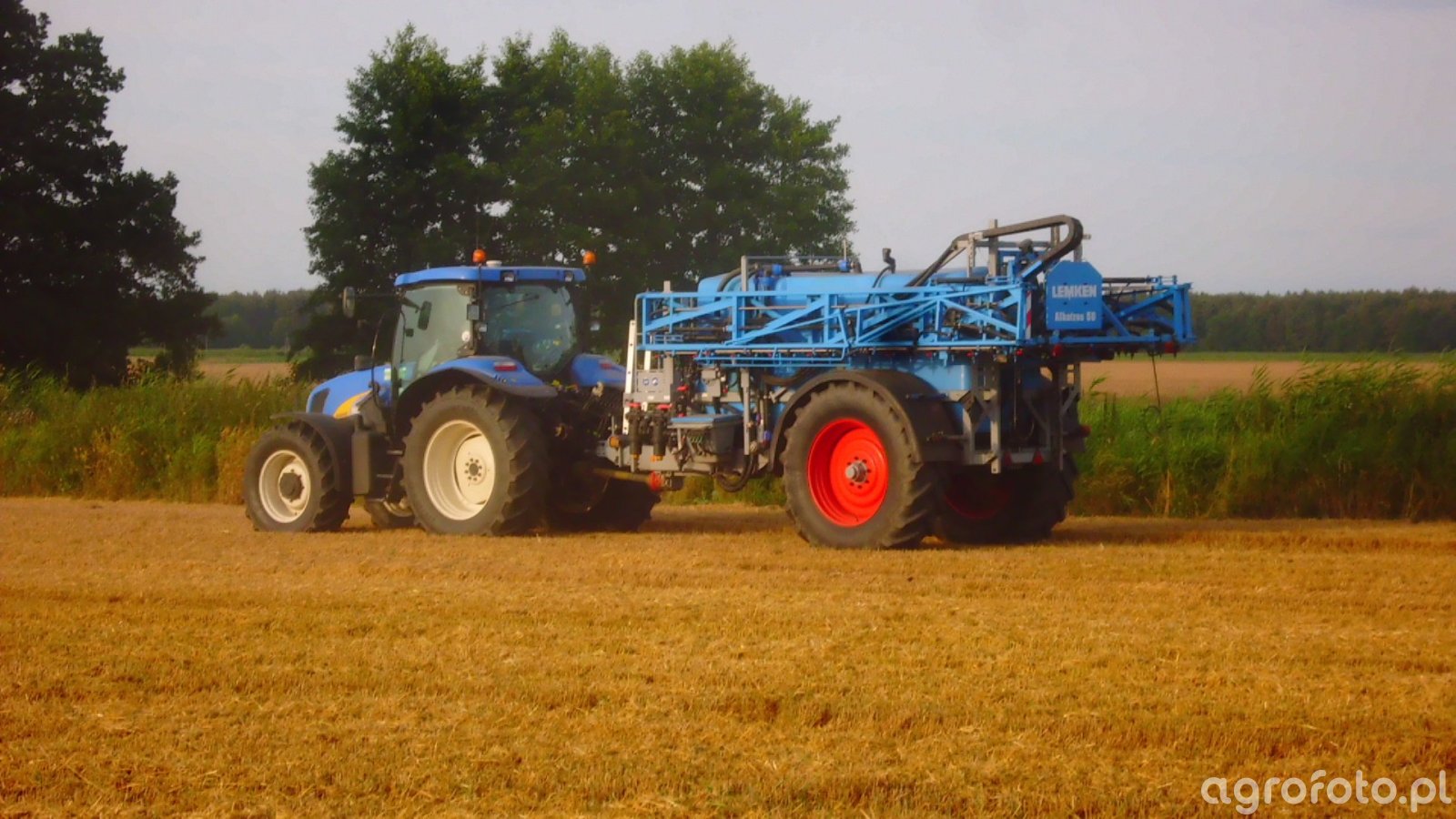 New Holland T6050 & Lemken Albatros 50