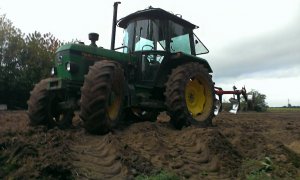 John Deere 1640 + Agromet 4X35cm