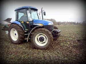 New Holland TD80D