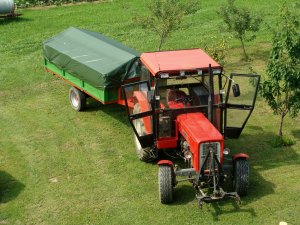 Ursus C-360 i przyczepa jednoosiowa