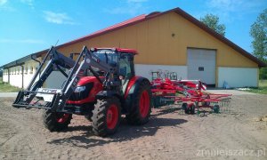 Kubota 9960 + Ładowacz MX + Zgrabiarka Kverneland