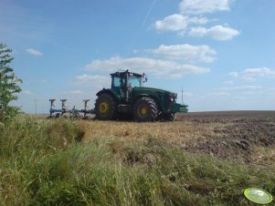 John Deere 8330 + Lemken