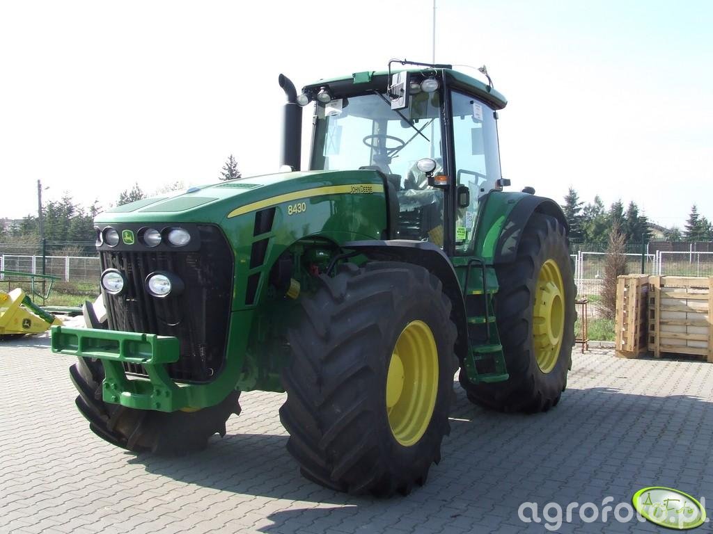 fotografia-ci-gnik-john-deere-8430-132304-galeria-rolnicza-agrofoto