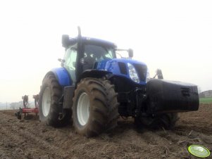 New Holland T7.270 i Kverneland F160