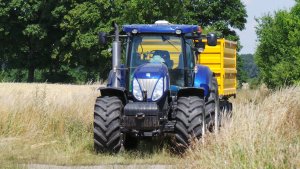 New Holland T7070 Blue Power