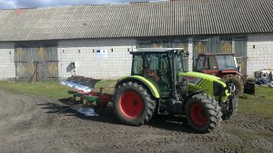 Claas Axos 330 + Unia Ibis LS