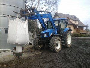 New Holland t6020