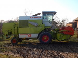 Claas Dominator 48