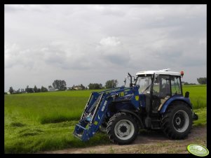 Farmtrac 675 Dt & Krone AM 242 Z