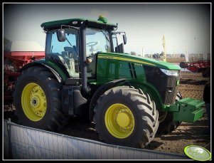 John Deere 7200R