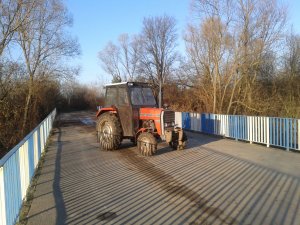 Massey Ferguson 235