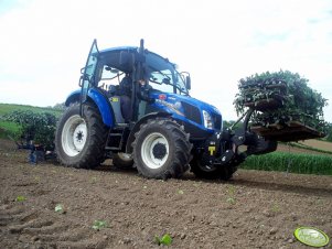 New Holland T4.65 Power Star + sadzarka 