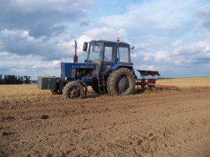 MTZ 82 & Krone mustang