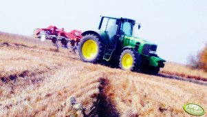 John Deere 6830