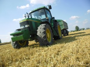 John deere 6900