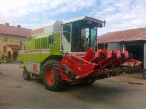 Claas Dominator 88 SL & Capello