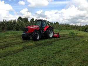 Massey Ferguson 7499