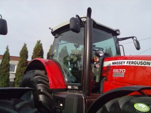 Massey Ferguson 8670
