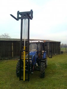 Farmtrac 675DT + maszt widlaka