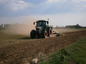 Fendt vario + Kultywator