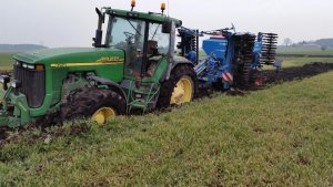John  Deere 8210  + lemken  solitar  9