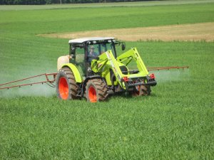 Claas Axos 320Cx i Hardi 850