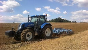 New Holland T7 185 + Farmet Kompaktomat K400