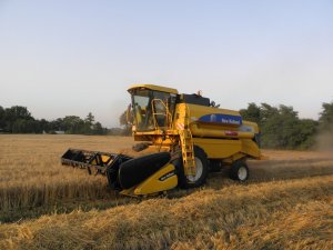 New Holland TC 56