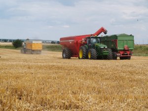 John Deere 8360R + Horsch Titan 34 UW