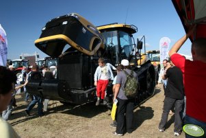 Agro Show 2011 - Cat