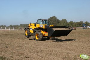 Agro Show 2011 - JCB