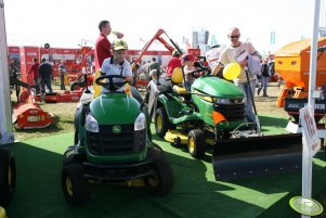 Agro Show 2011 - stoisko John Deere