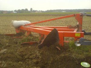 Akpil 400CZH 4-skibowy