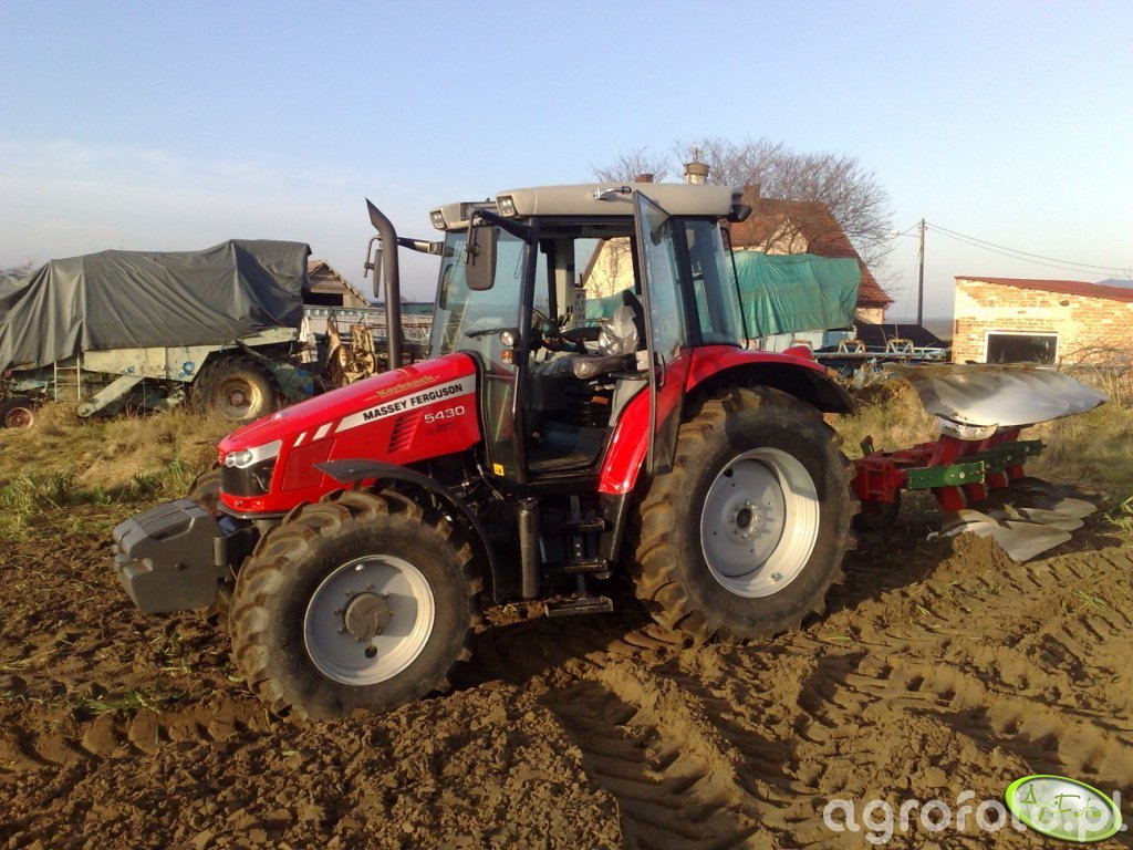 Zdjęcie traktor Massey Ferguson 5430 #328156 - Galeria rolnicza agrofoto