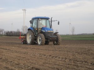 New Holland TD60D