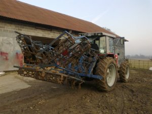 MF 3070 i Lemken