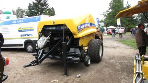 New Holland Roll Baler 125