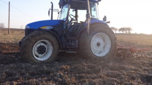 New Holland td5030