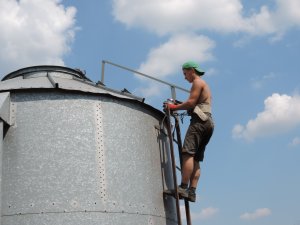 Silos - malowanie drabinki