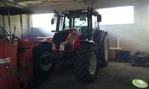 Valtra N113