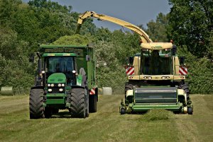 John Deere 7920 + Krone TX460D + Krone BiGX700