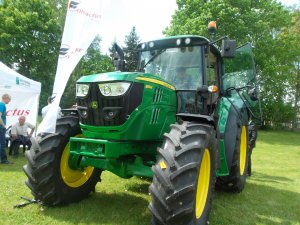 John Deere 6115 M