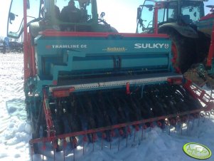 Sulky Tramline CE i agregat bierny Cultiline VR 3,0 m